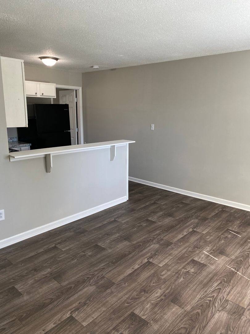 Apartment for rent at 94 Cedarcrest Dr, Clarksville, TN 37042