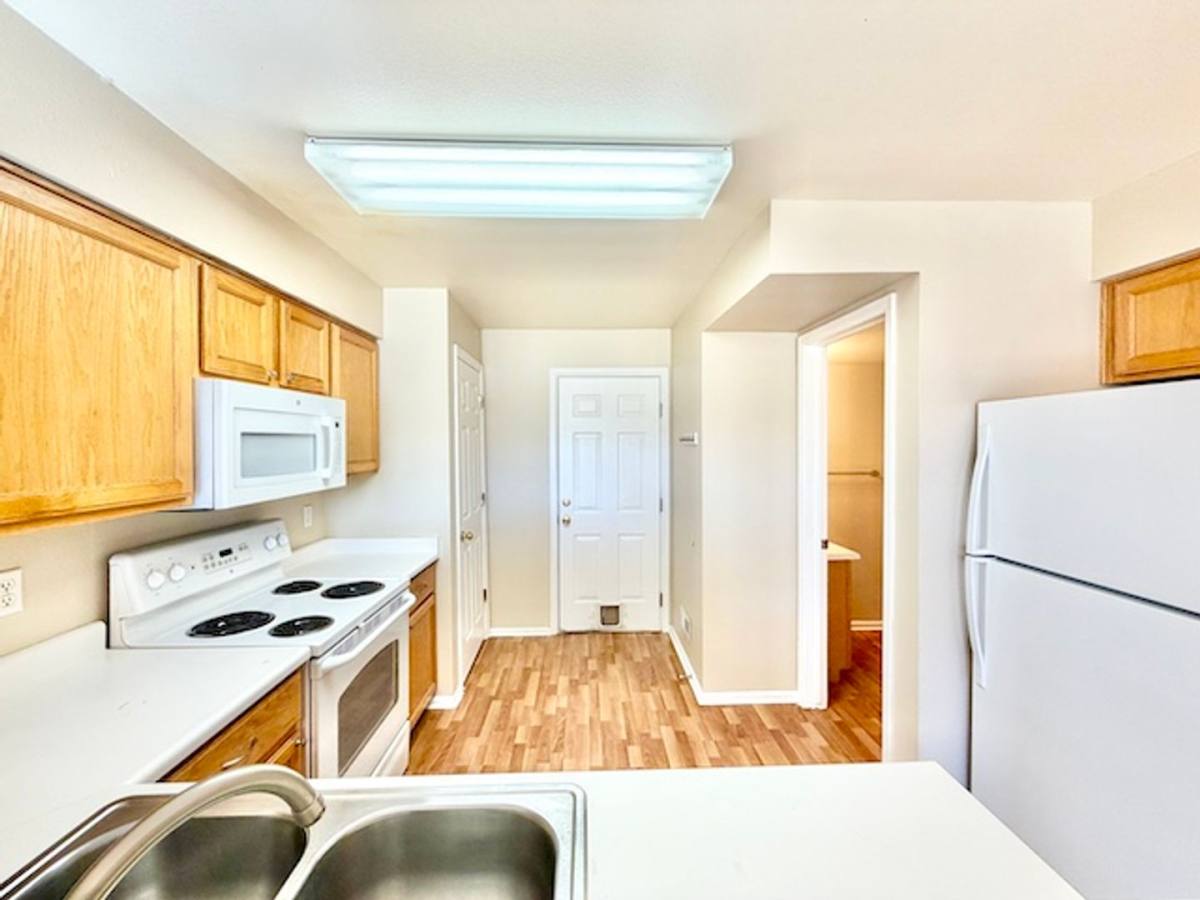 Townhouse for rent at 1085 W 112th Ave, Denver, CO 80234
