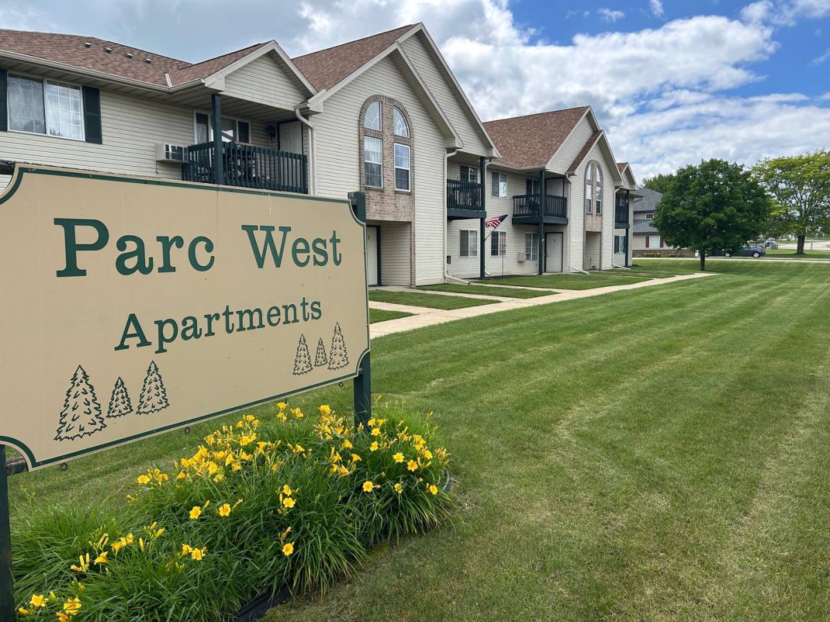 Apartment for rent at 701 & 703 Horicon St, Horicon, WI 53032