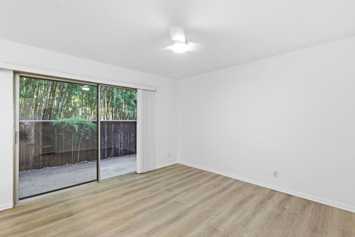 Apartment for rent at 1453 S Westgate Ave, Los Angeles, CA 90025