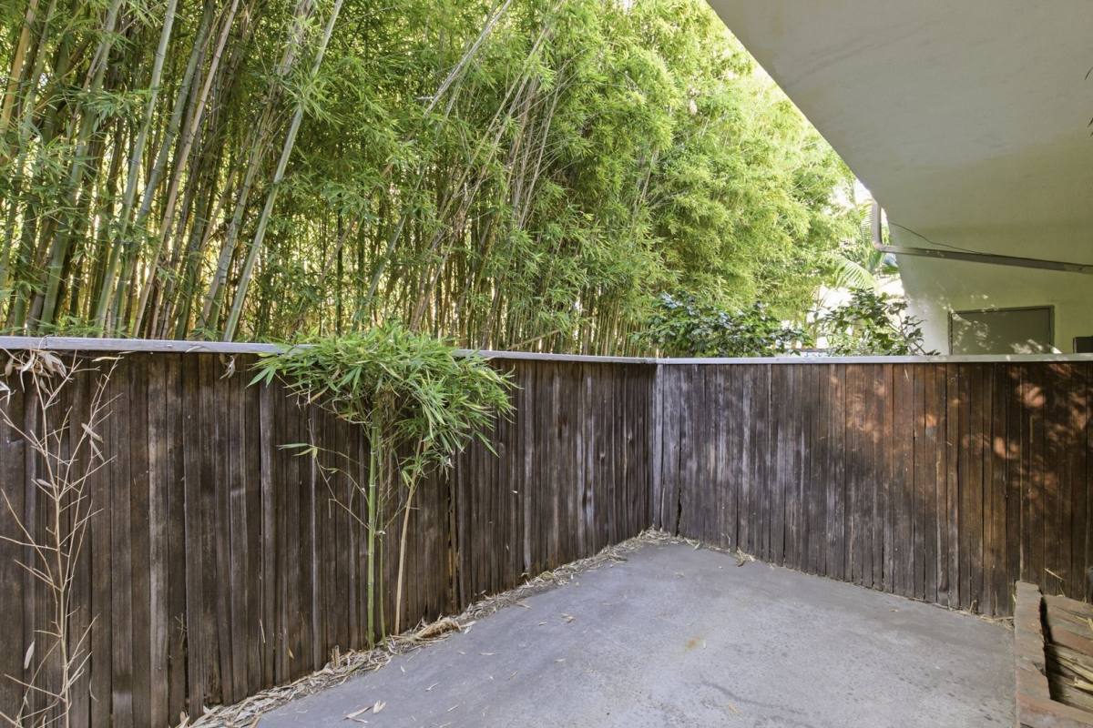 Apartment for rent at 1453 S Westgate Ave, Los Angeles, CA 90025