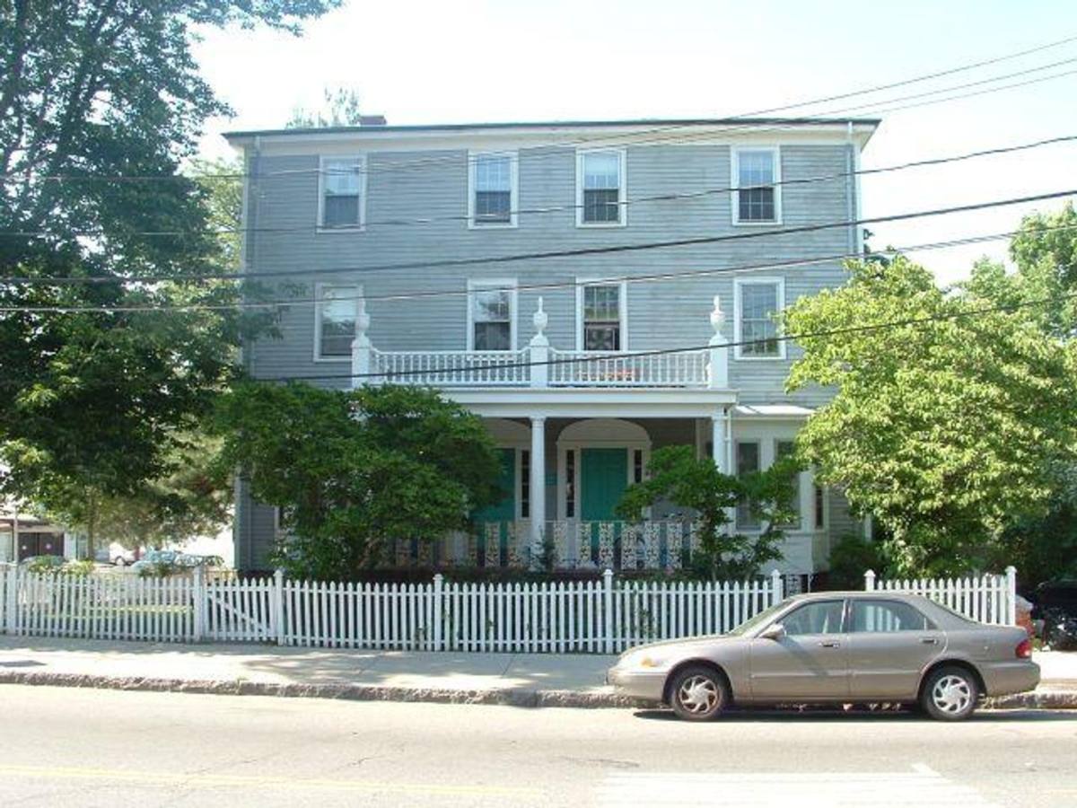 Apartment for rent at 279 Washington #3, Somerville, MA 02143