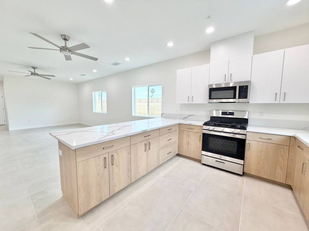 Townhouse for rent at 30125 - 30127 Avenida Juarez, Cathedral City, CA 92234