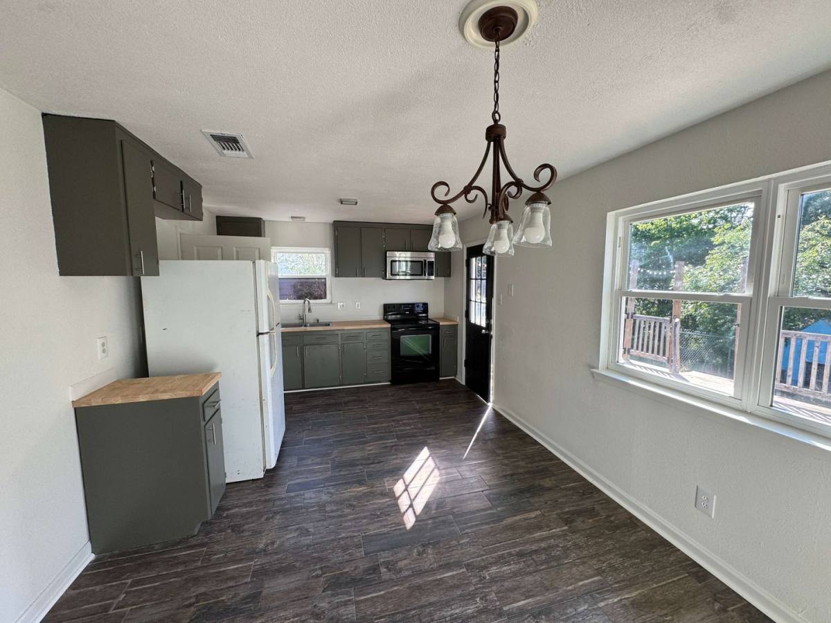 House for rent at 833 Michelle Dr, Copperas Cove, TX 76522