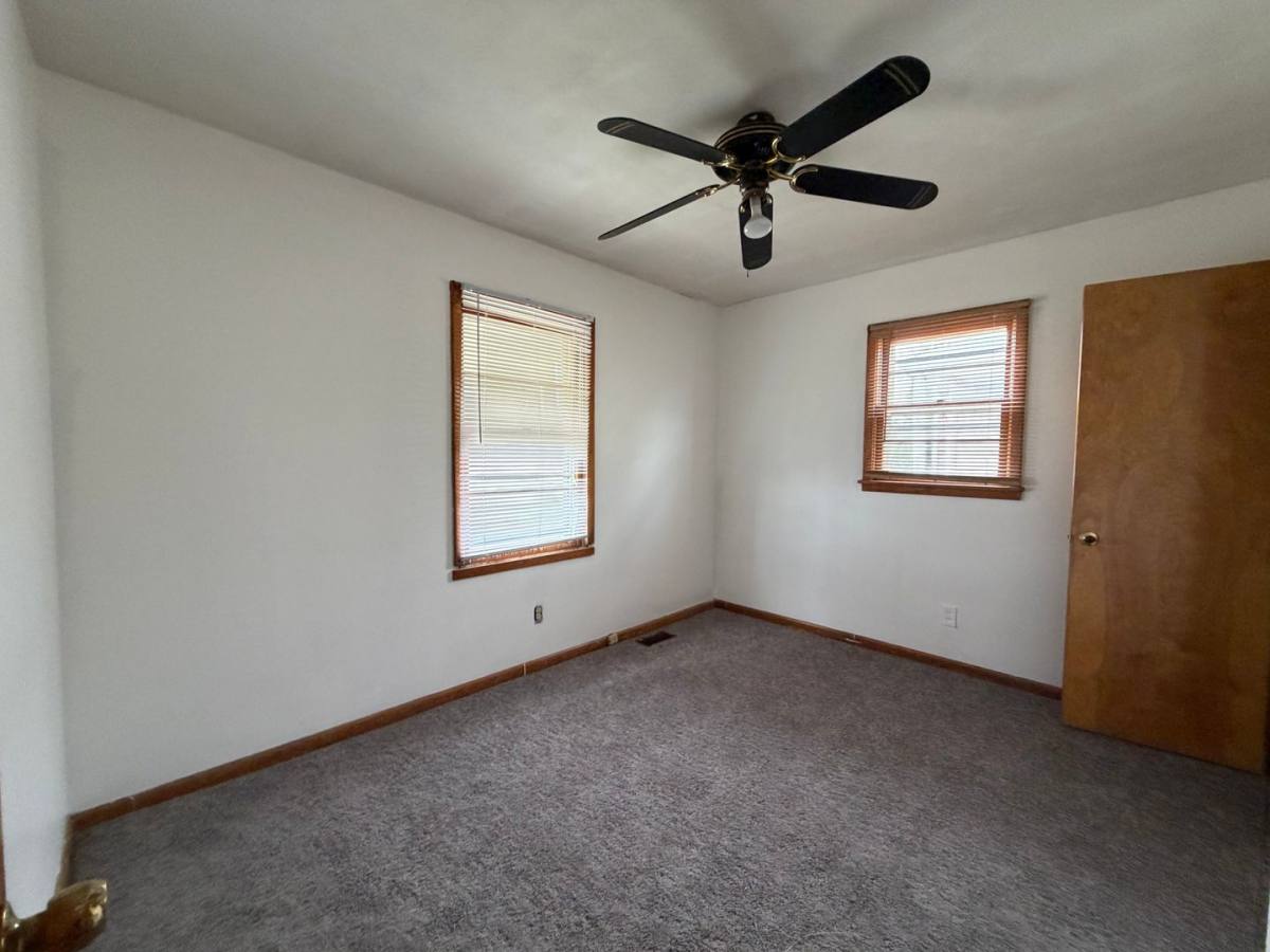 House for rent at 920 N 19th St, Springfield, IL 62702