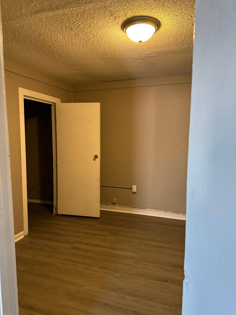 Apartment for rent at 1028 W Lexington Ave, Winchester, KY 40391