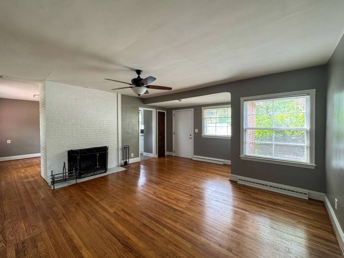 House for rent at 318 Fairwood Court, Fayetteville, NC 28305