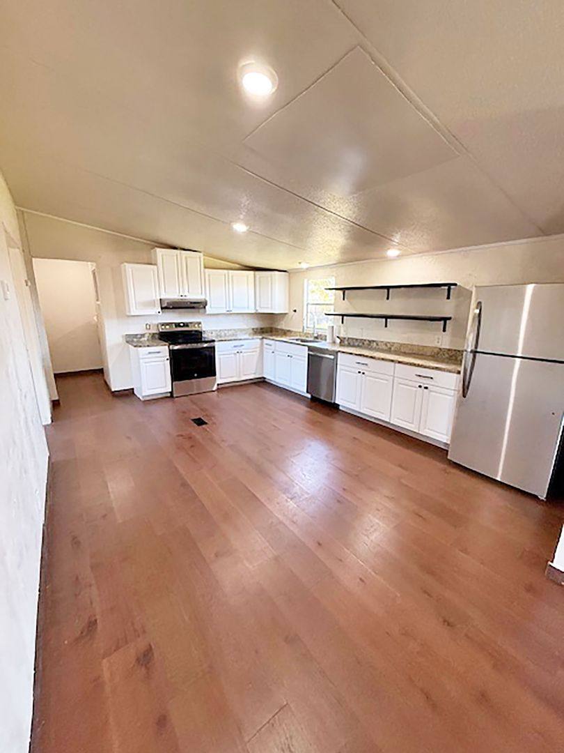 House for rent at 348 Coyote Trail, Rhome, TX 76078
