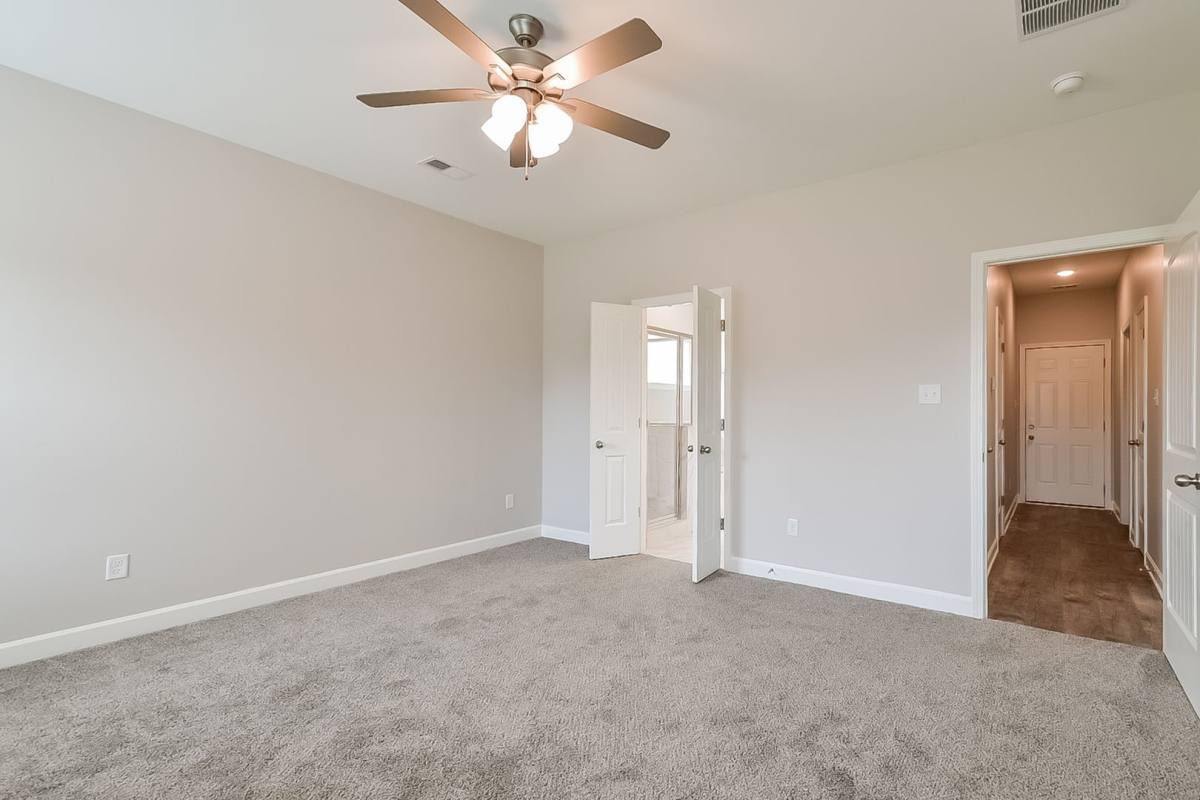 Apartment for rent at 9274 Lakeside Circle S, Walls, MS 38680