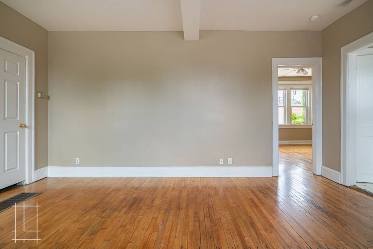 Apartment for rent at 2487-2491 Summit St, Columbus, OH 43202