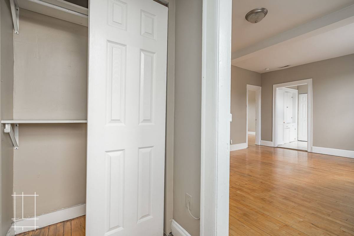 Apartment for rent at 2487-2491 Summit St, Columbus, OH 43202