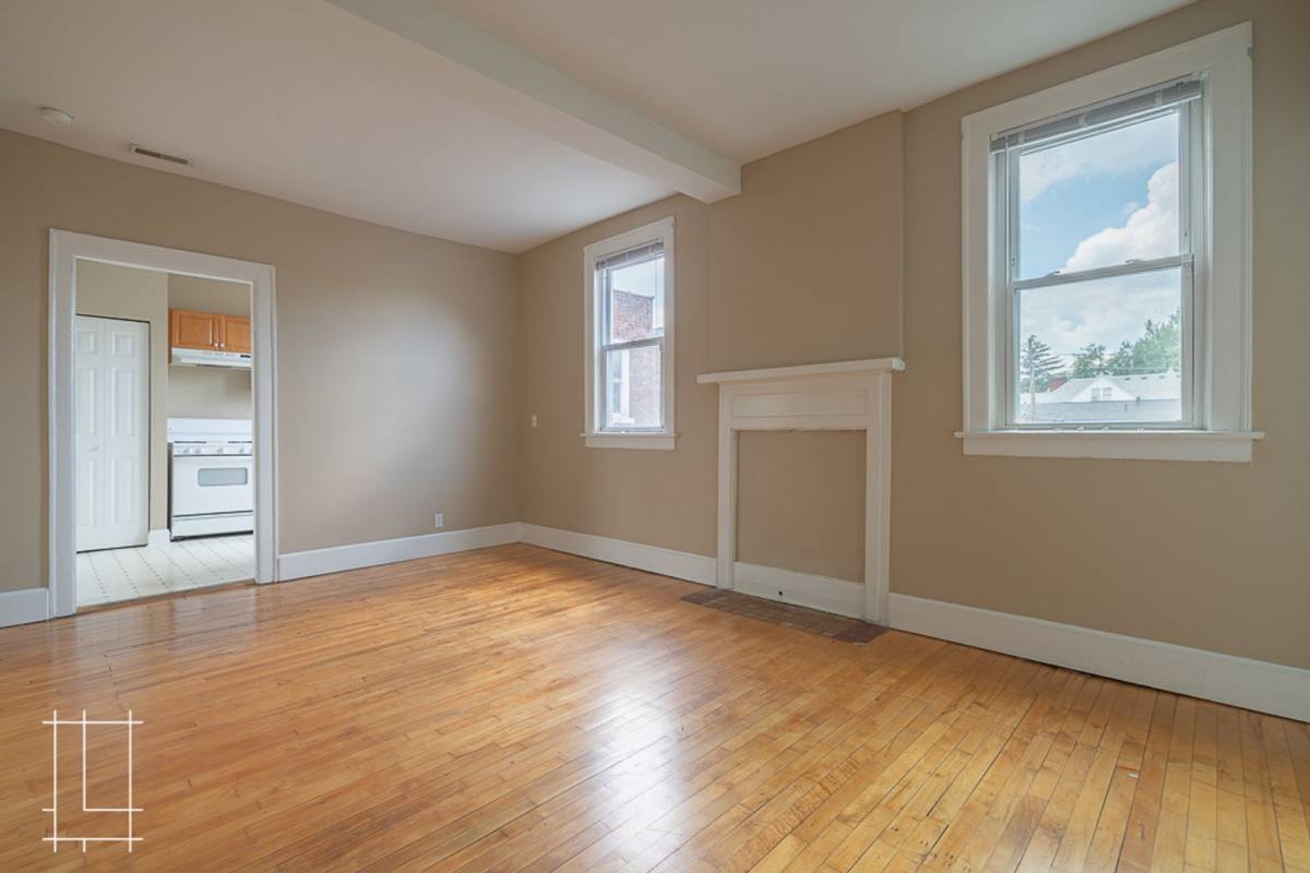 Apartment for rent at 2487-2491 Summit St, Columbus, OH 43202