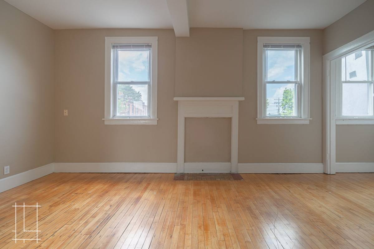 Apartment for rent at 2487-2491 Summit St, Columbus, OH 43202