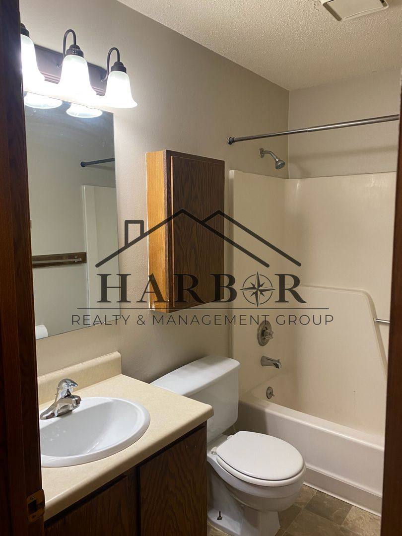 Apartment for rent at 2426 30th Ave NW #D, Rochester, MN 55901