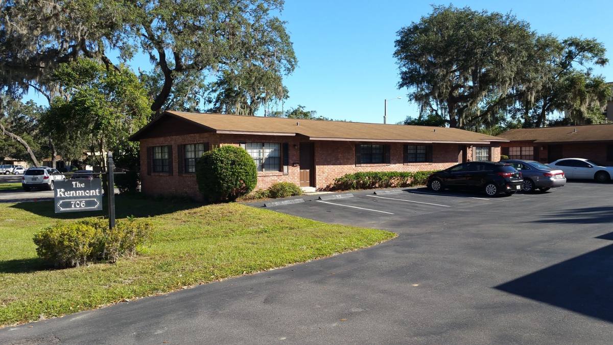 Apartment for rent at 706 Lee St, Leesburg, FL 34748