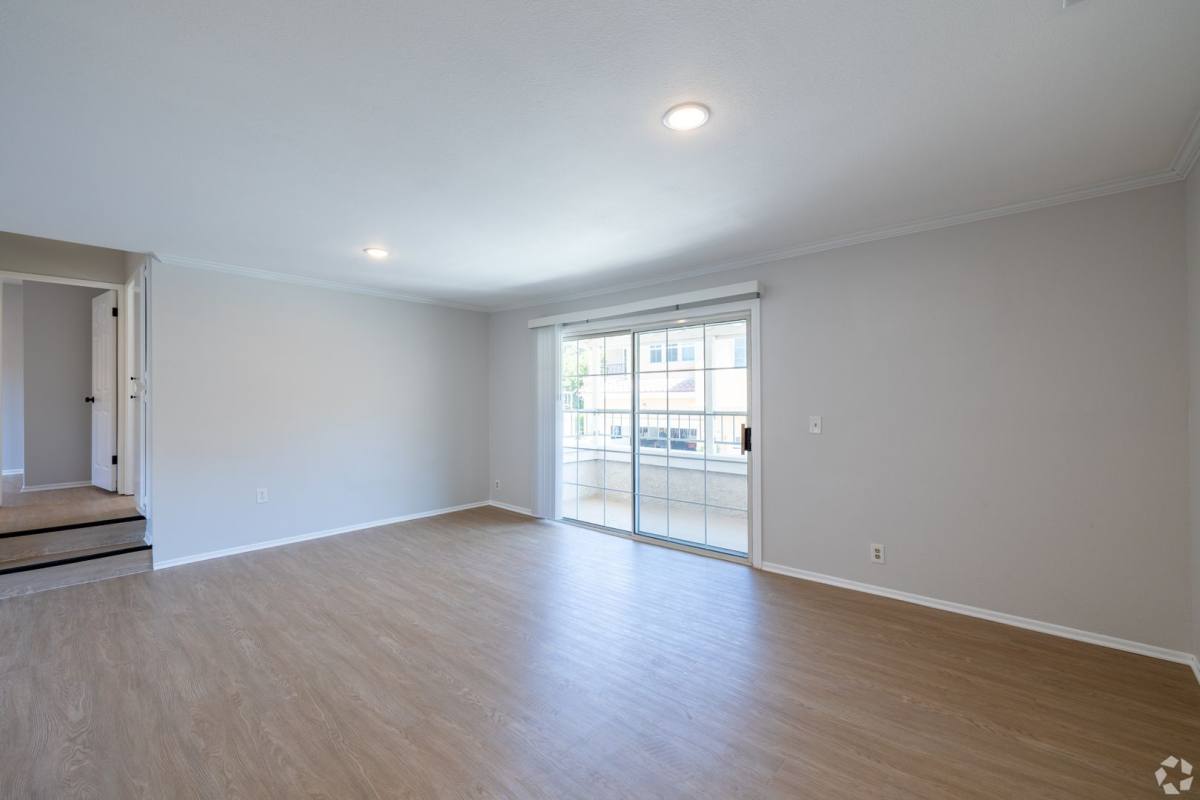 Townhouse for rent at 5302 Colodny Dr, Agoura Hills, CA 91301