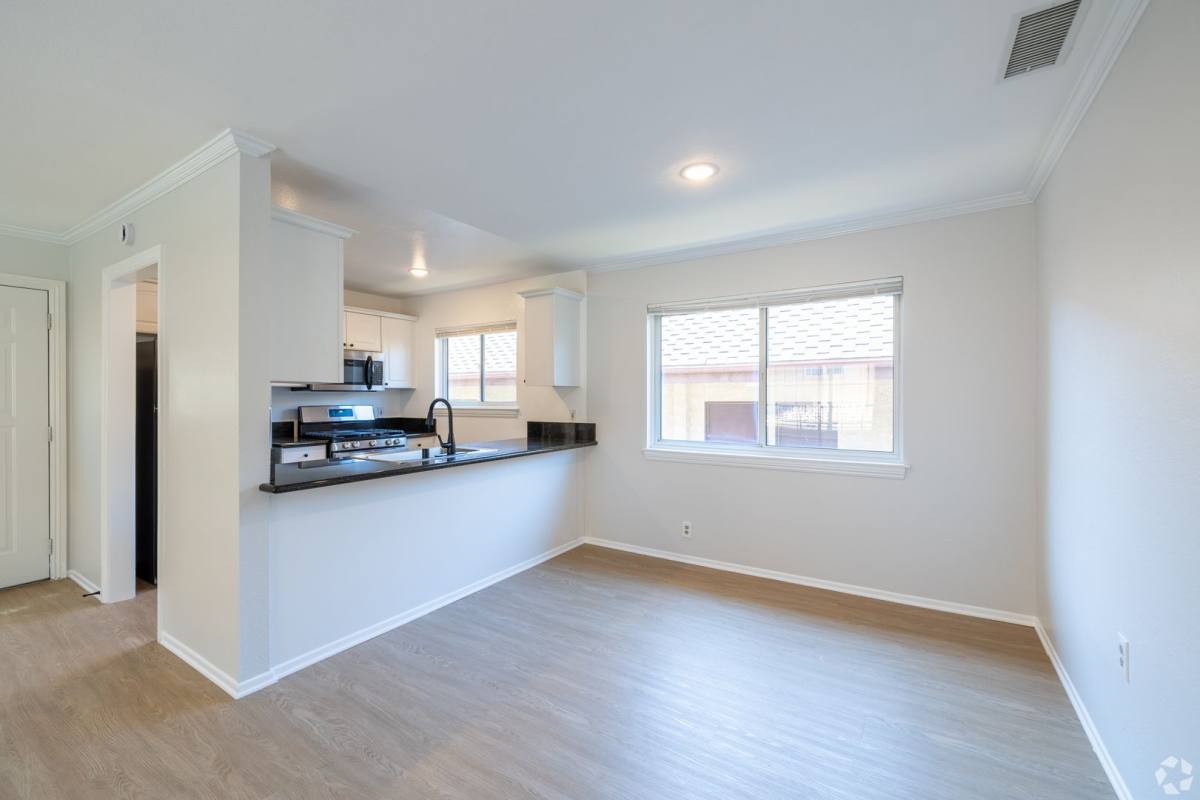Townhouse for rent at 5302 Colodny Dr, Agoura Hills, CA 91301