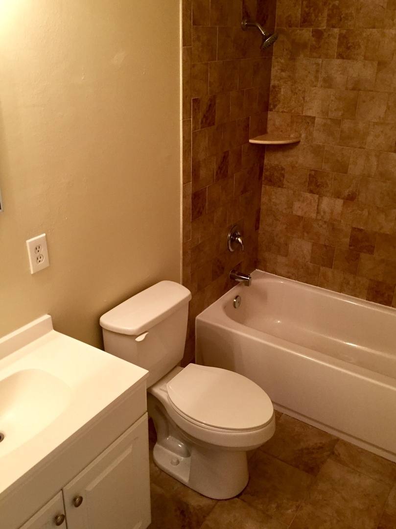 Townhouse for rent at 828 W 25th St, Sanford, FL 32771