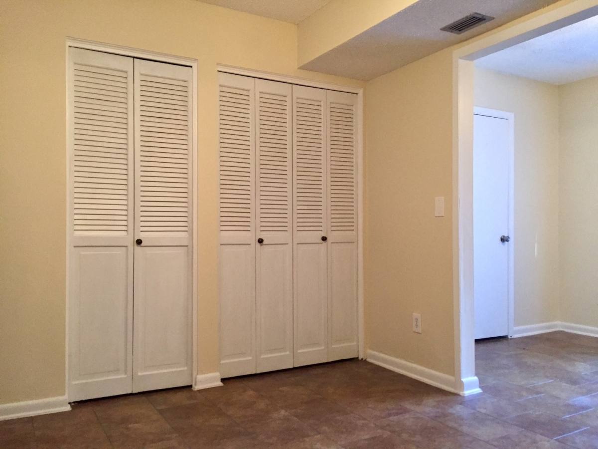 Townhouse for rent at 828 W 25th St, Sanford, FL 32771