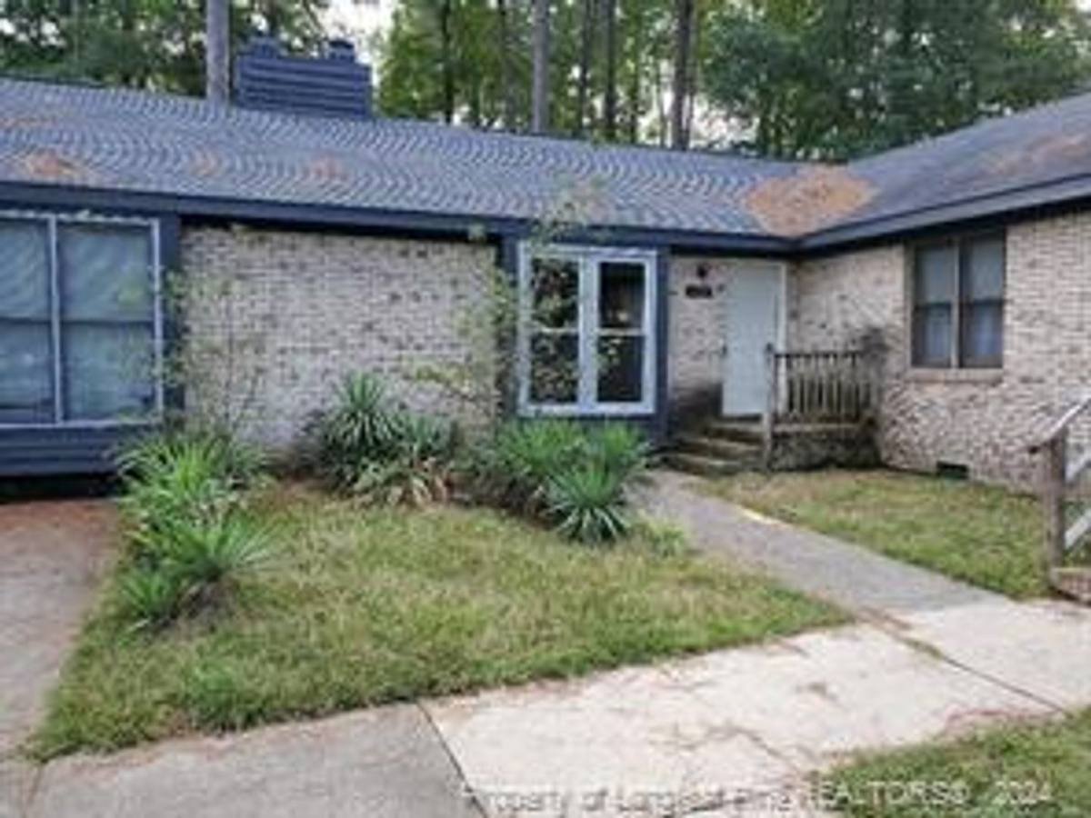 House for rent at 5716 Five Sisters Court, Fayetteville, NC 28311