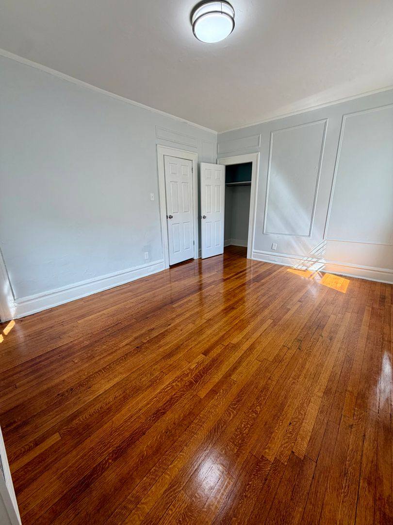 Apartment for rent at 169 N Arlington Ave, East Orange, NJ 07017