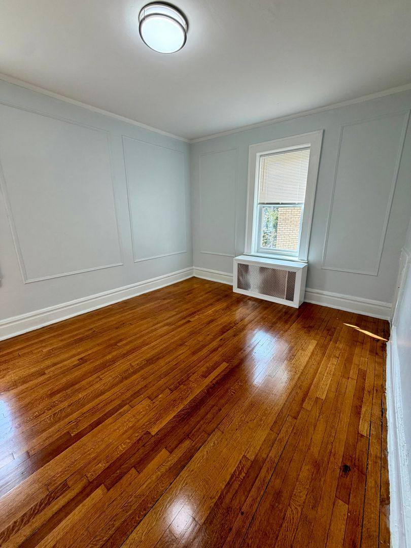Apartment for rent at 169 N Arlington Ave, East Orange, NJ 07017