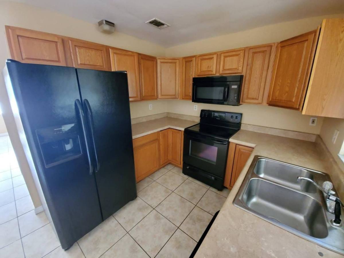 House for rent at 837 Del Prado Dr, Kissimmee, FL 34758