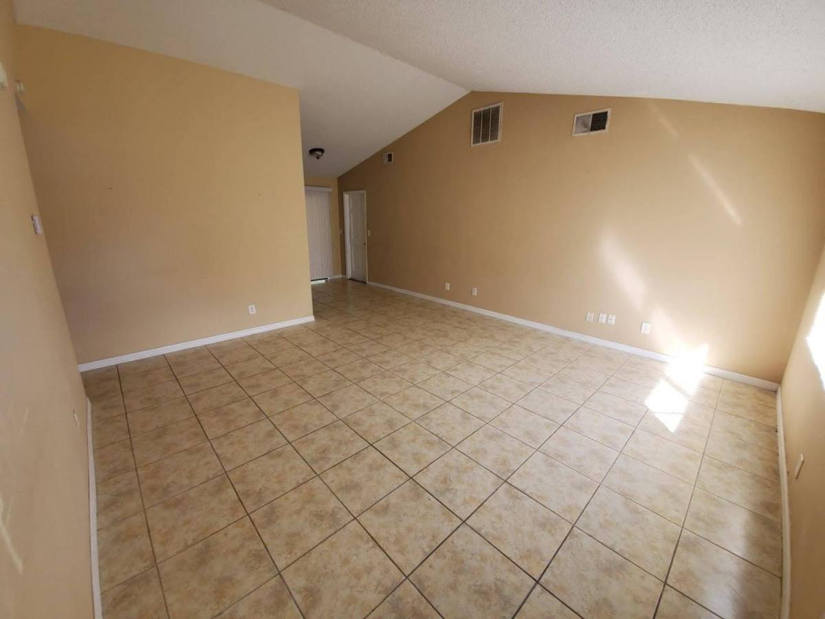 House for rent at 837 Del Prado Dr, Kissimmee, FL 34758