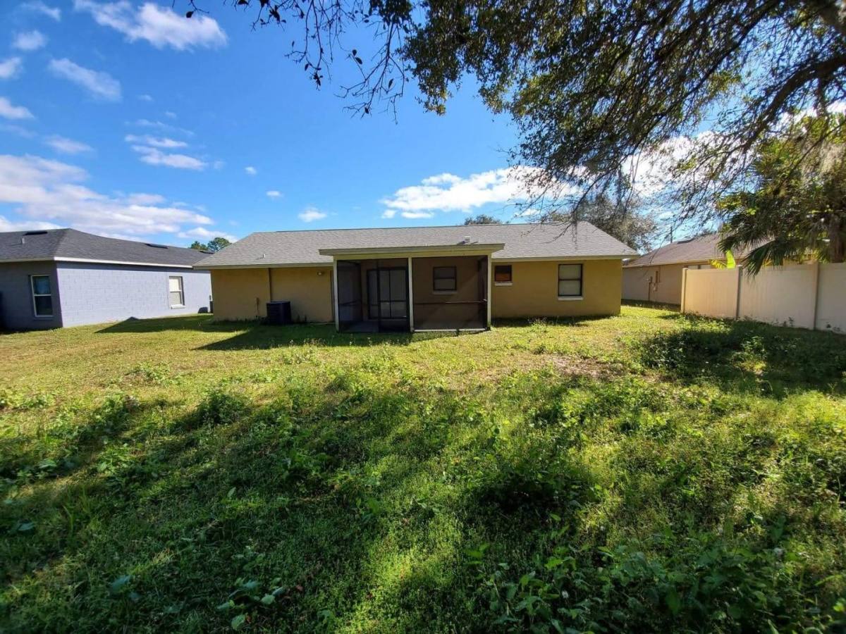 House for rent at 837 Del Prado Dr, Kissimmee, FL 34758