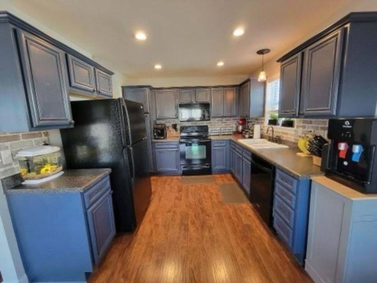 House for rent at 230 Settlers Pass, Waynesville, MO 65583