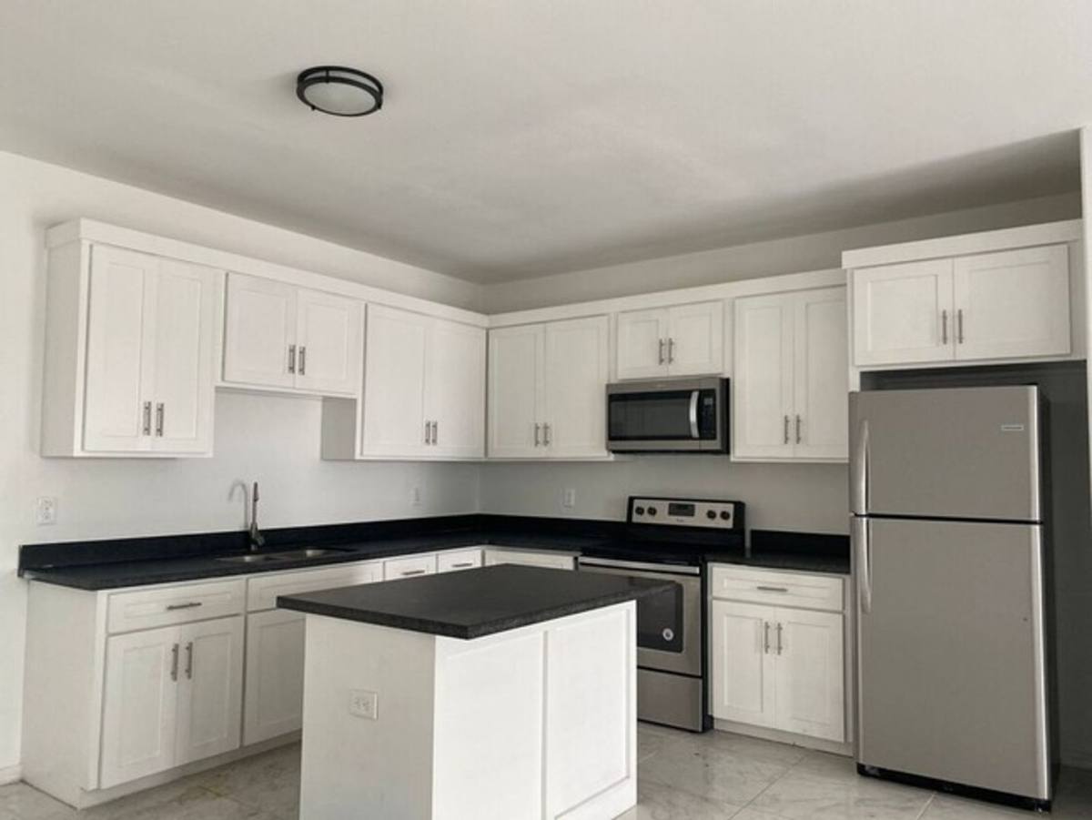 Apartment for rent at 3303 Aurora Lane, Edinburg, TX 78542