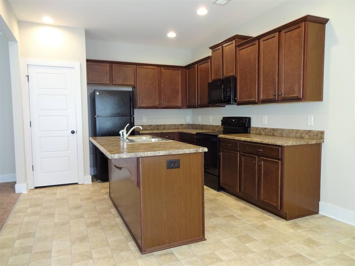House for rent at 316 Union Station Dr, Calera, AL 35040