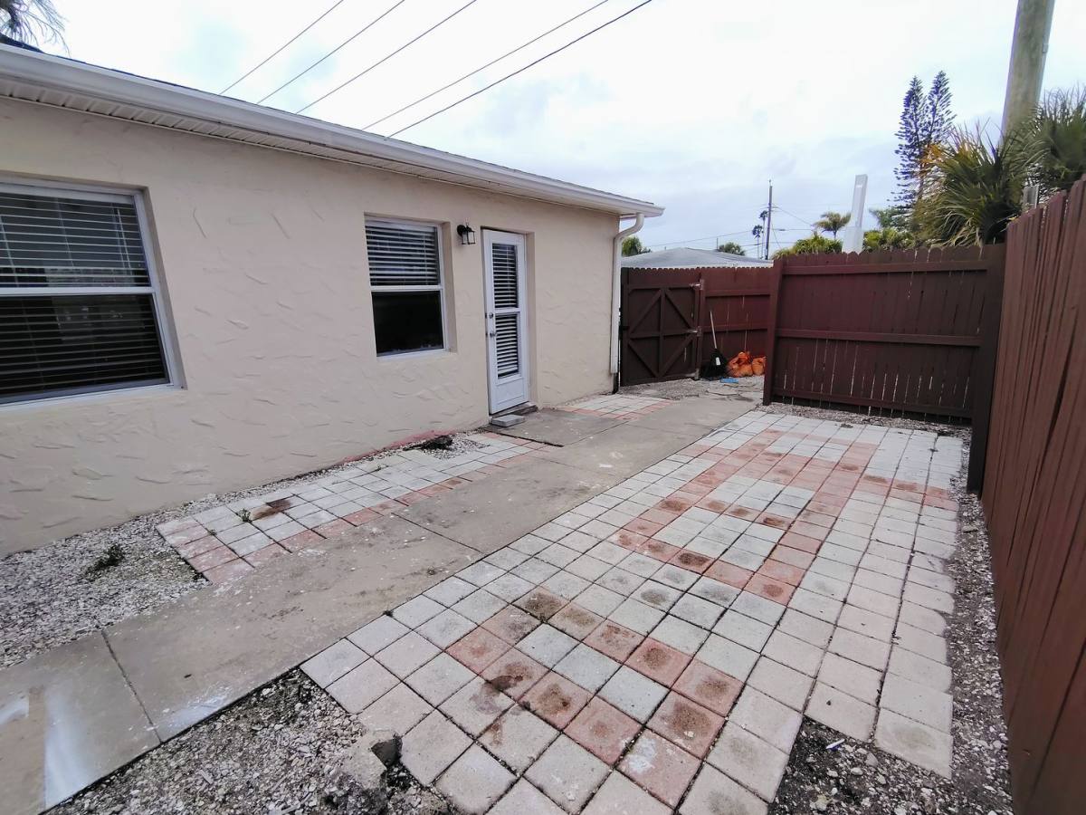 Apartment for rent at 115 145th Ave E, Saint Petersburg, FL 33708