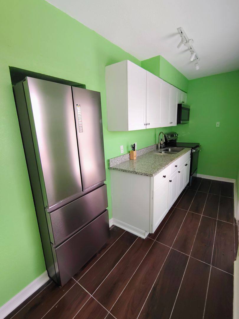 Apartment for rent at 115 145th Ave E, Saint Petersburg, FL 33708