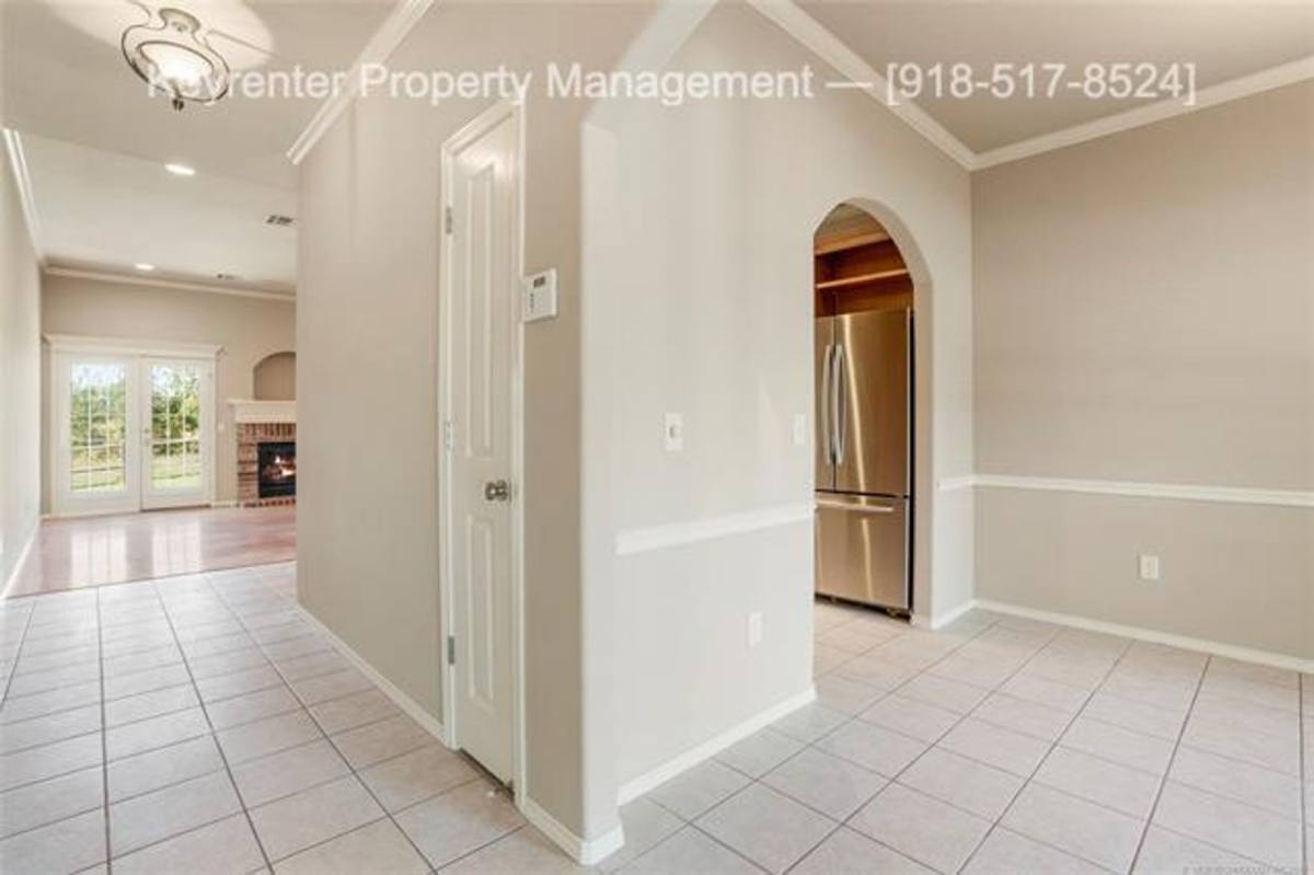 House for rent at 11906 S Juniper Court, Jenks, OK 74037