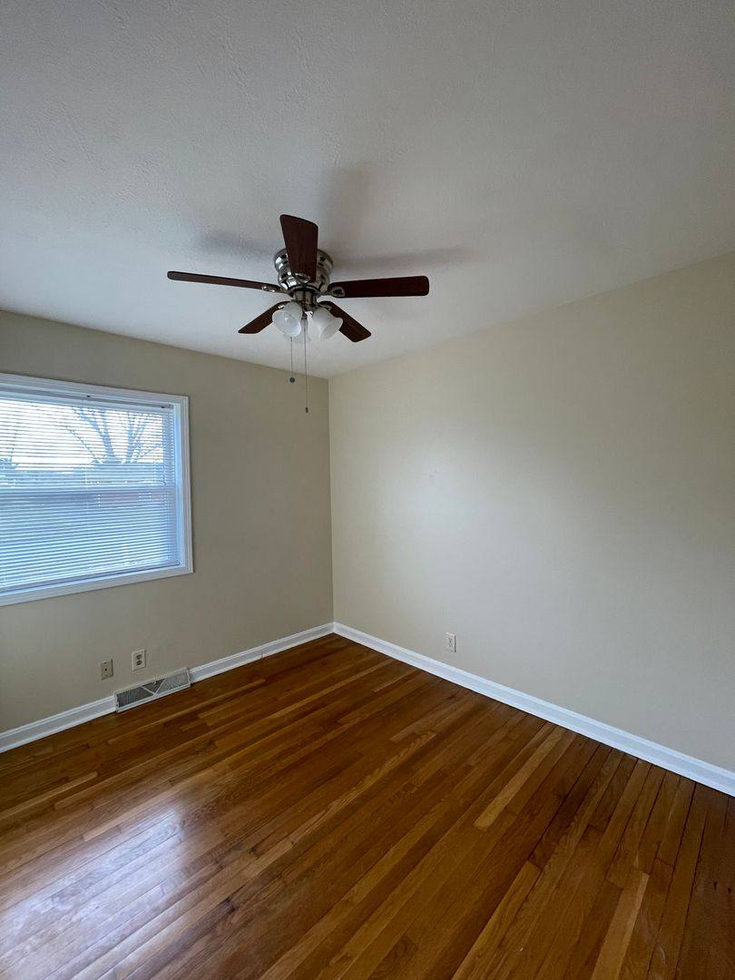 House for rent at 305 Harvard Dr, Lexington, KY 40517