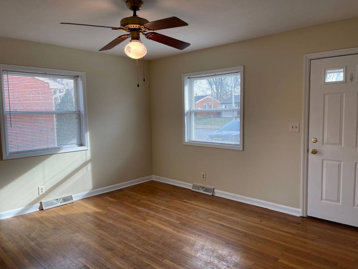 House for rent at 305 Harvard Dr, Lexington, KY 40517