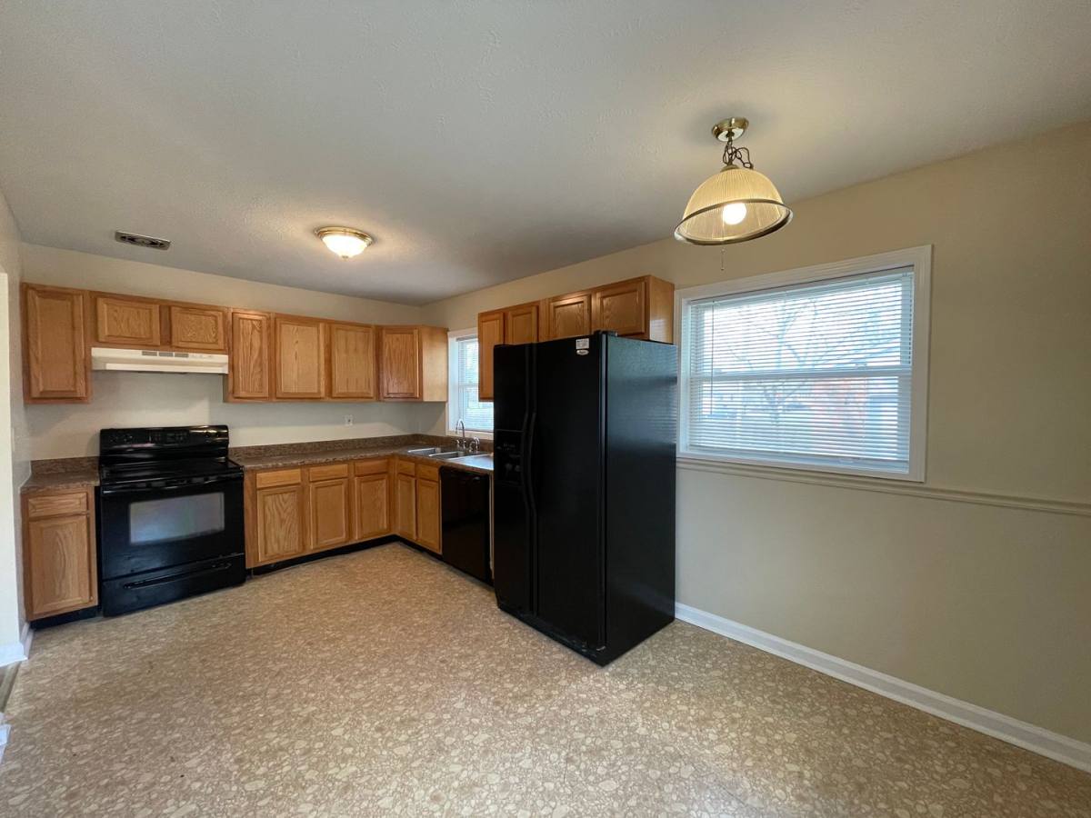 House for rent at 305 Harvard Dr, Lexington, KY 40517