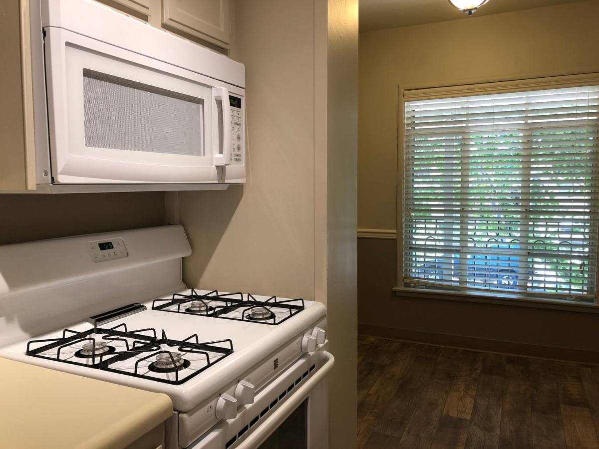 Apartment for rent at 1716 O St, Sacramento, CA 95811