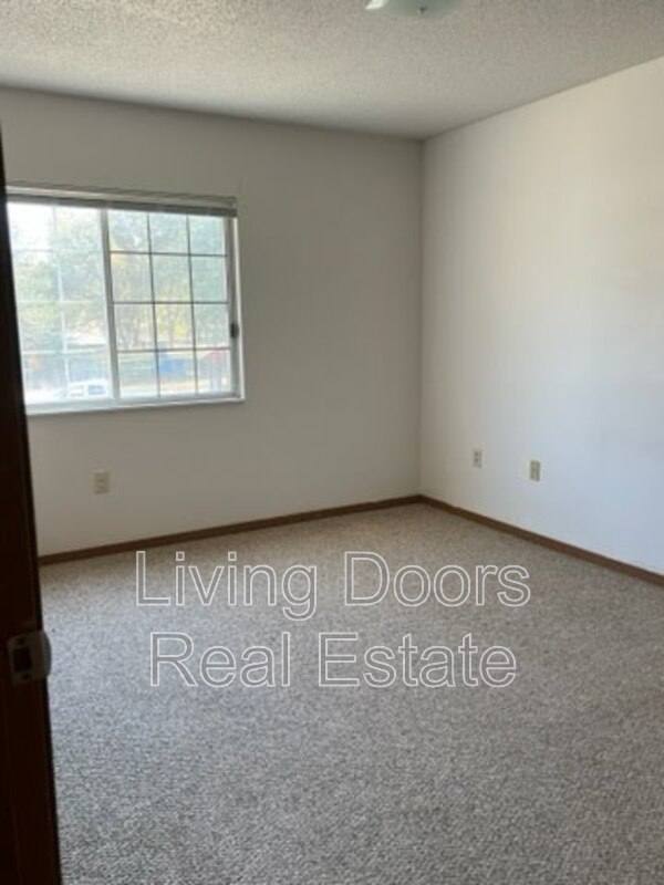 Apartment for rent at 603 S Washington St, Bloomfield, NE 68718