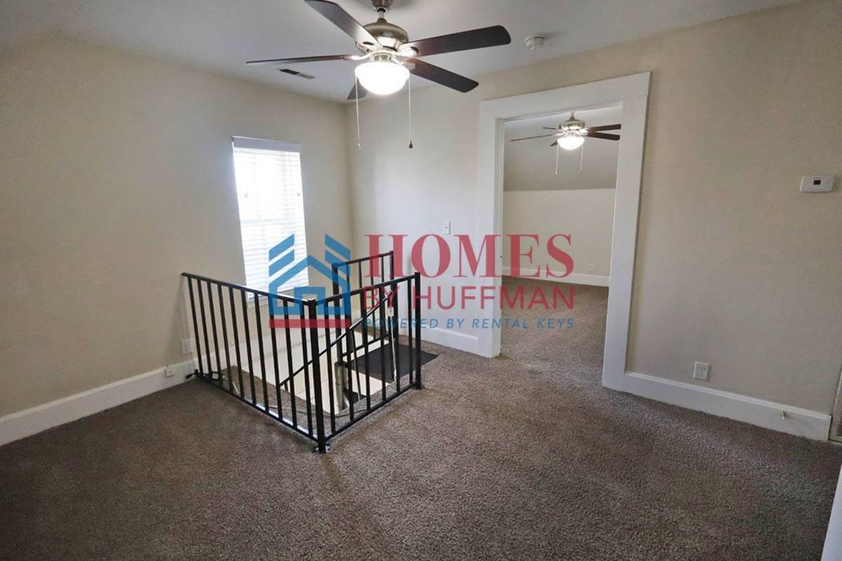 Apartment for rent at 110 E Powell Ave, Evansville, IN 47713
