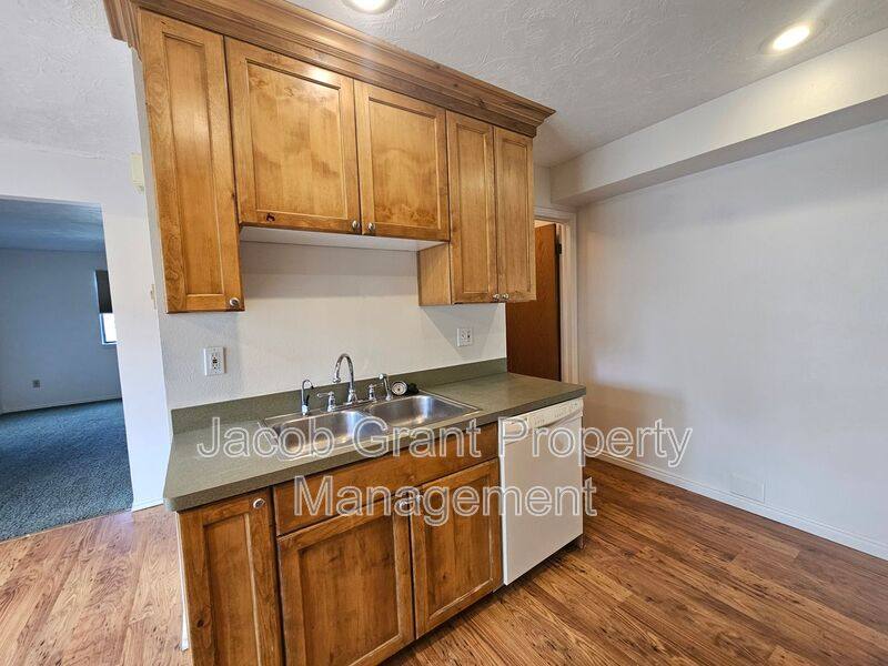 360 N Fanning, Idaho Falls, ID 83401 - House for Rent - Image 10