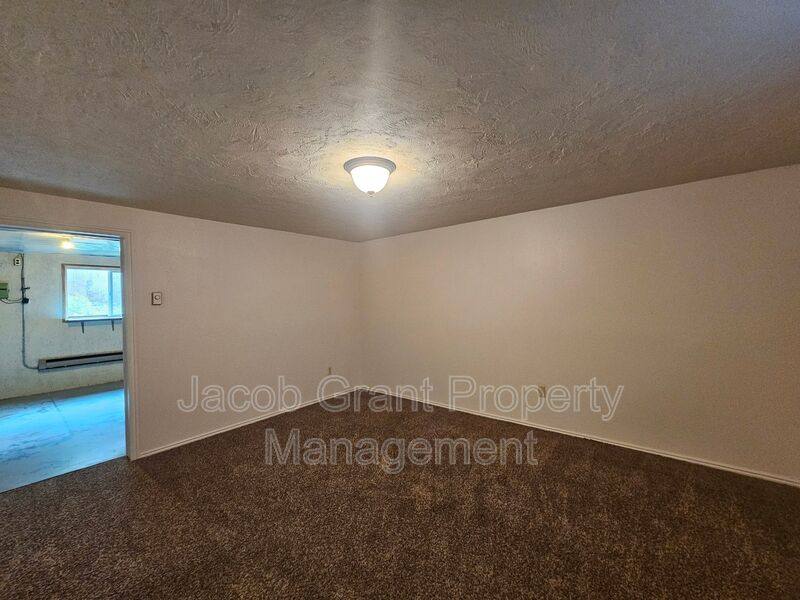 360 N Fanning, Idaho Falls, ID 83401 - House for Rent - Image 7