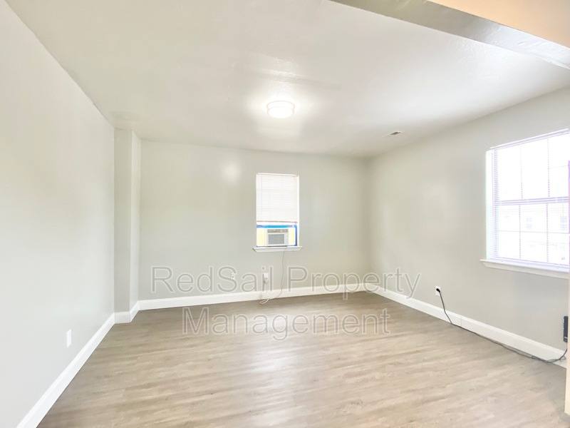 Apartment for rent at 1240 24th St #B, Newport News, VA 23607