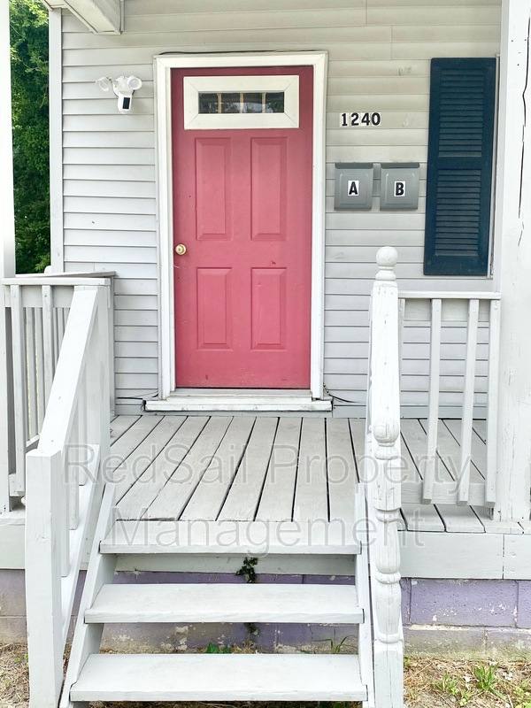 Apartment for rent at 1240 24th St #B, Newport News, VA 23607