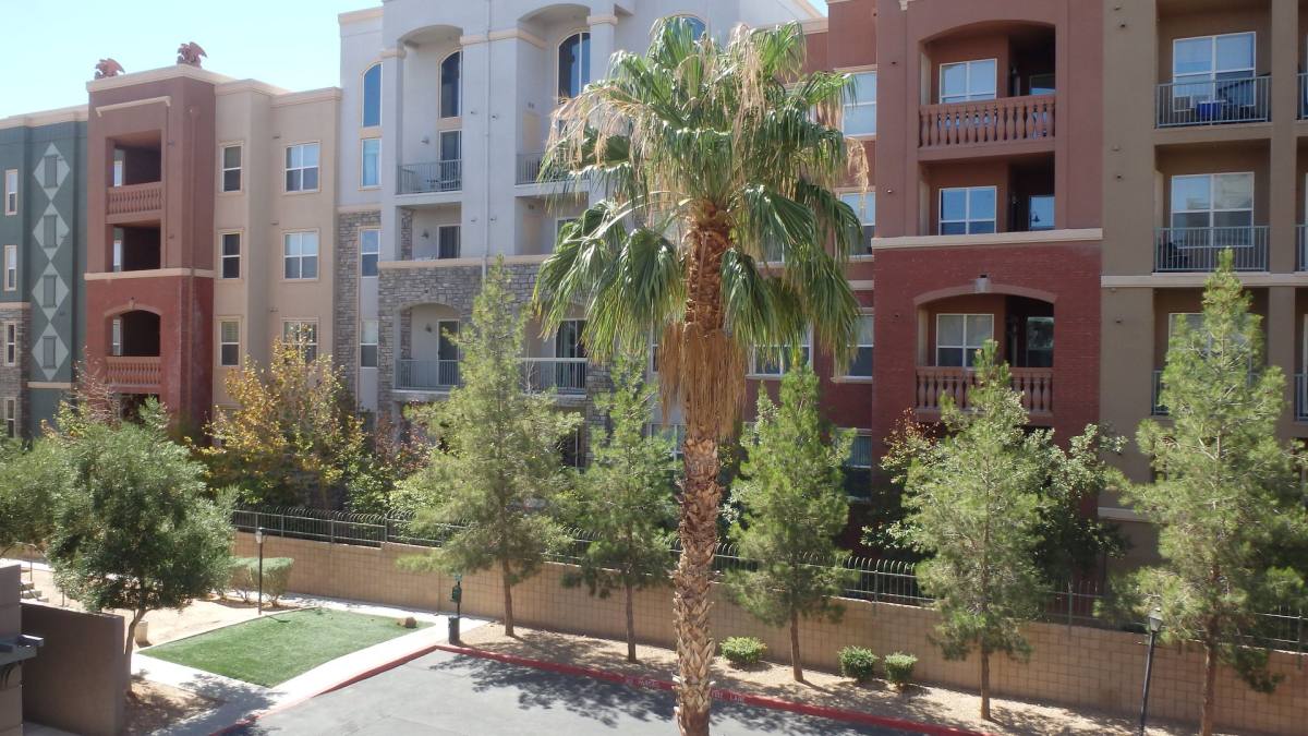 Apartment for rent at 27 E Agate, Las Vegas, NV 89123