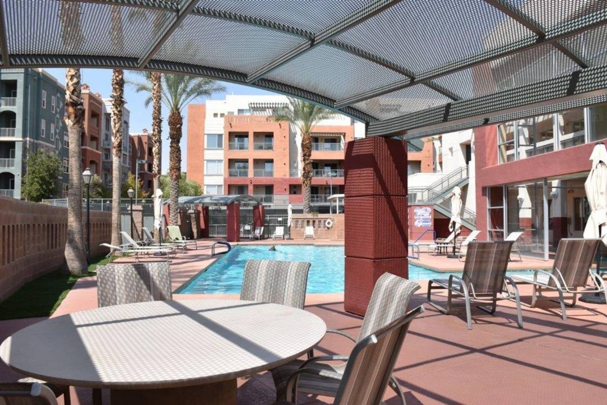Apartment for rent at 27 E Agate, Las Vegas, NV 89123