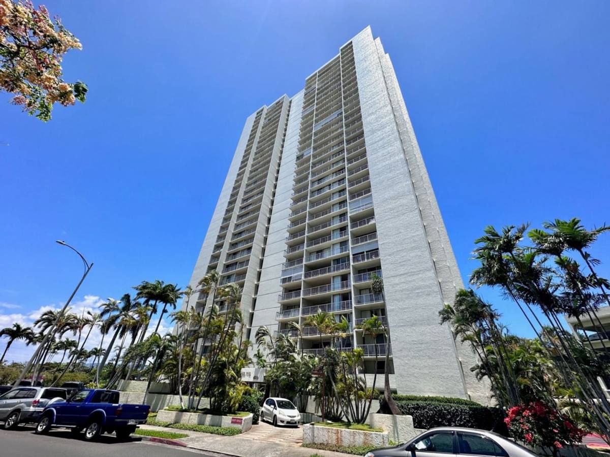 Apartment for rent at 98-410 Koauka Loop, Aiea, HI 96701