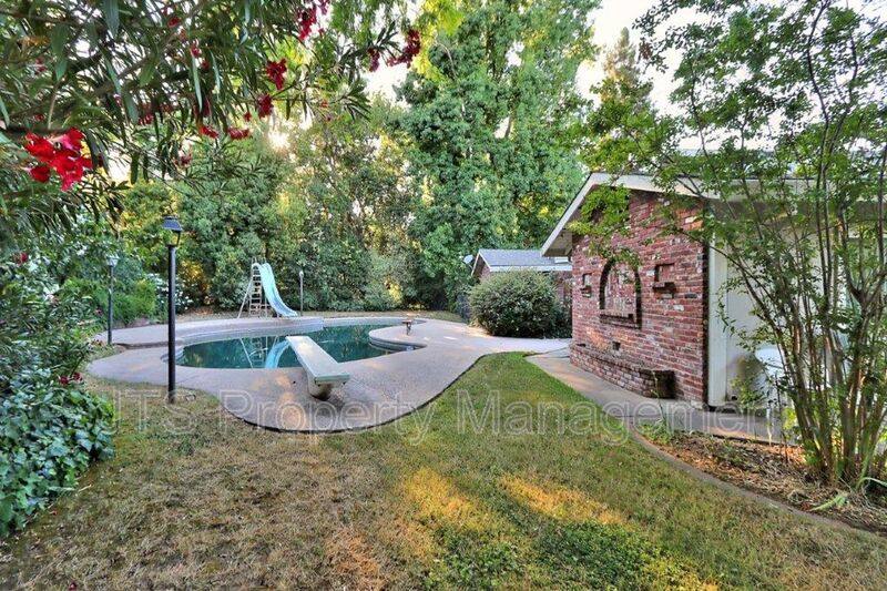Apartment for rent at 1060 Sand Bar Circle, Carmichael, CA 95608