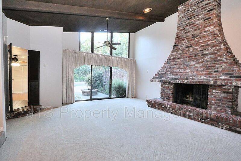 Apartment for rent at 1060 Sand Bar Circle, Carmichael, CA 95608